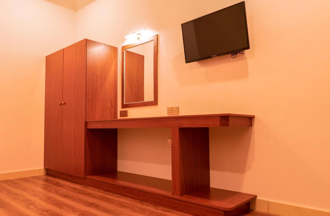 Feridhoo Inn Ngoại thất bức ảnh
