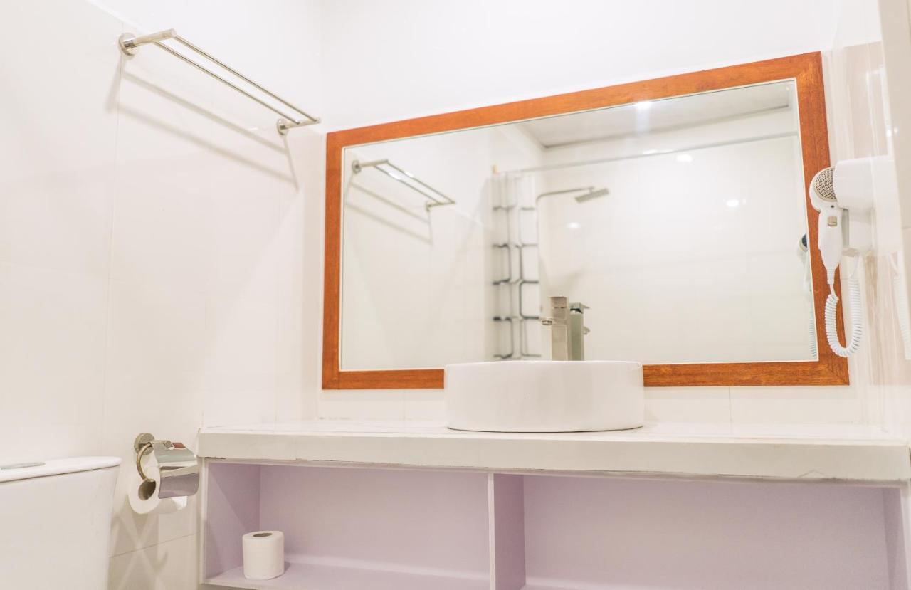 Feridhoo Inn Ngoại thất bức ảnh