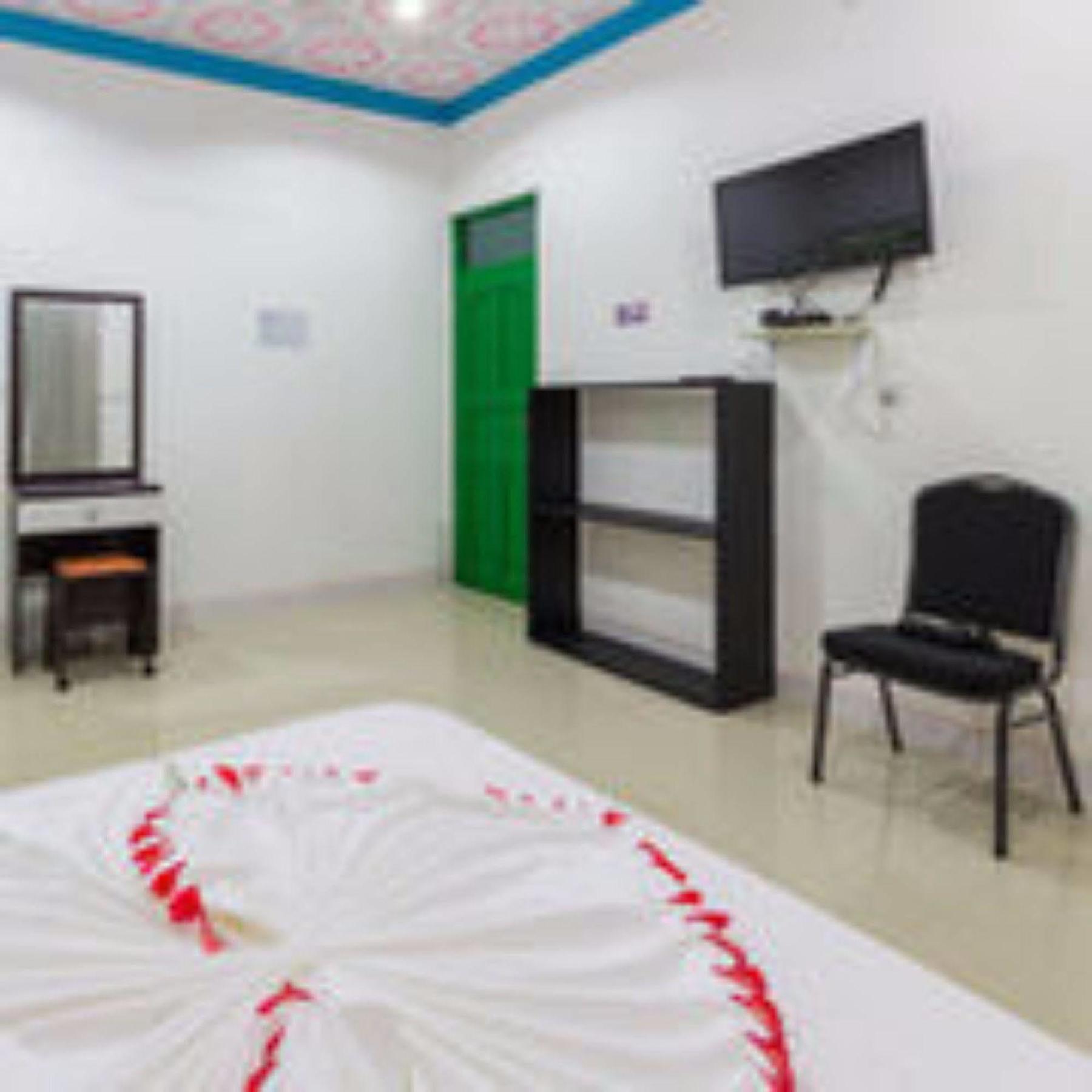 Feridhoo Inn Ngoại thất bức ảnh